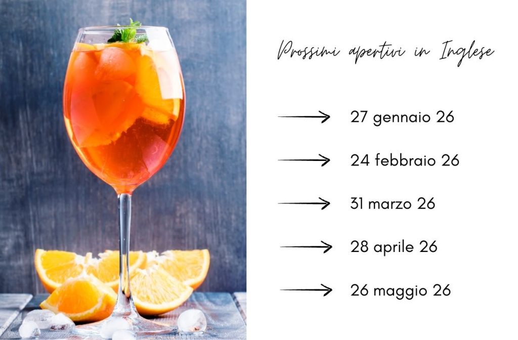 Bicchiere con spritz e fette di arancia